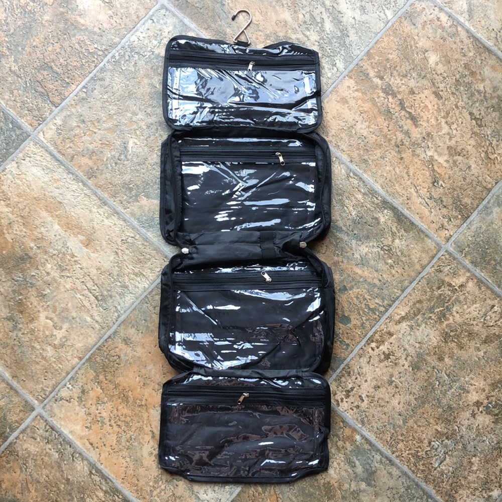 Hanging Travel Organizer Bag